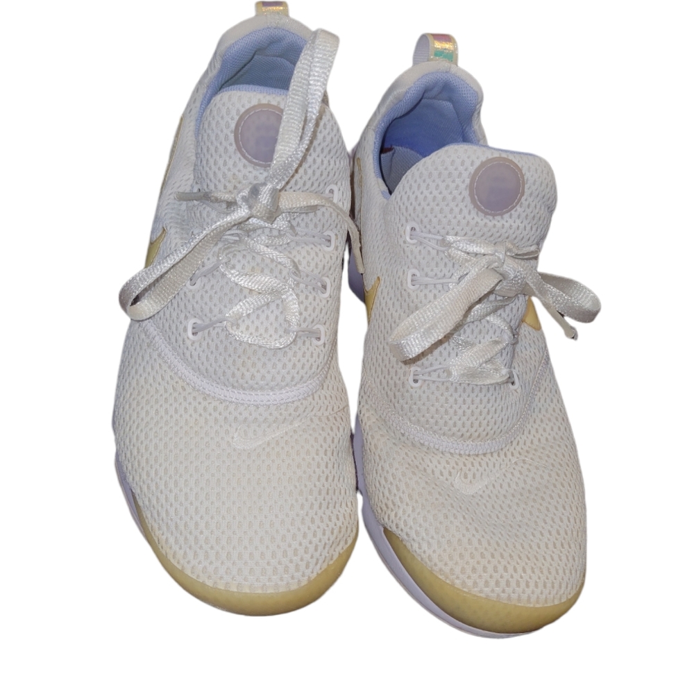 Nike white tennis shoes size 8.5
